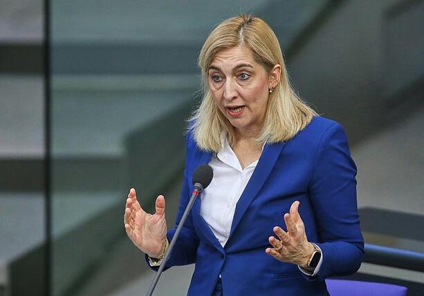 Bild vergr&ouml;&szlig;ern: Warken will Eizellenspende per Parlamentsvorstoß legalisieren