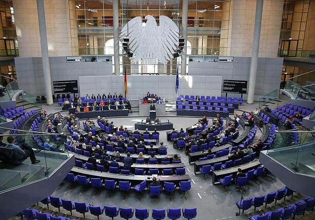 Bild vergr&ouml;&szlig;ern: Bundestag beschließt Geas-Reform