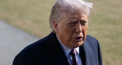 Trump äußert sich unzufrieden über Iran-Gespräche und lässt Militäreinsatz weiter offen