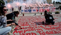 Proteste und Streik: Dritter Jahrestag von schwerstem Zugunglück in Griechenland