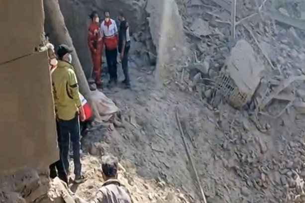 Bild vergr&ouml;&szlig;ern: Linke zu Angriff auf Iran: Israel und USA missachten Völkerrecht