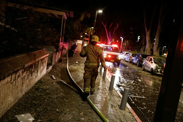 Bild vergr&ouml;&szlig;ern: Todesopfer bei Angriffen Irans auf Israel - Explosionen auch in Jerusalem und Westjordanland