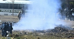 Mindestens 22 Tote nach Unglück mit Militärflugzeug in Bolivien