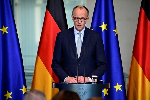 Bild vergr&ouml;&szlig;ern: Merz: Erleichterung über absehbares Ende der Mullah-Herrschaft im Iran