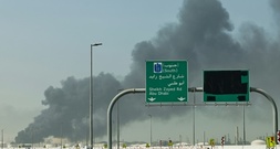 Explosionen und mehrere Tote bei iranischen Angriffen in der Golfregion