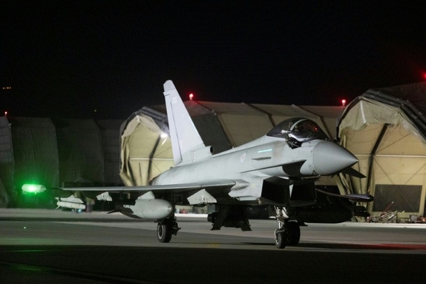 Bild vergr&ouml;&szlig;ern: Iran-Krieg: Iranische Drohne trifft britischen Stützpunkt auf Zypern