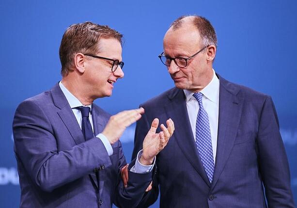 Bild vergr&ouml;&szlig;ern: Forsa: Union hält AfD weiter knapp auf Abstand