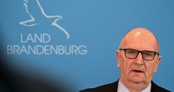 SPD und CDU in Brandenburg stellen Koalitionsvertrag vor