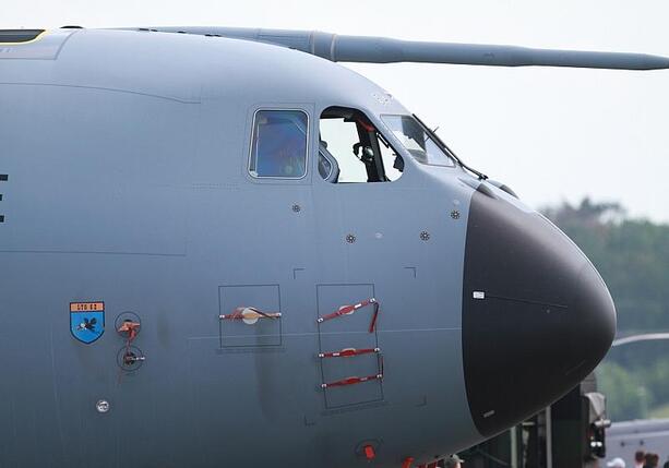 Bild vergr&ouml;&szlig;ern: Söder fordert Einsatz von Bundeswehrmaschinen für Rückholung