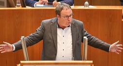 NRW-Verkehrsminister bei Infrastruktur-Gesetz gegen Parteilinie