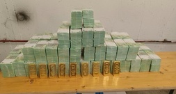 Streit um Öllieferungen: Ungarn behält Geld und Gold von freigelassenen Bankmitarbeitern ein