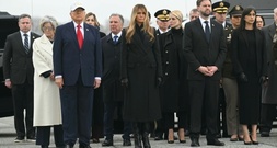 Trump nimmt Leichen von im Iran-Krieg getöteten US-Soldaten in Empfang