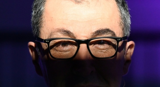 Bild vergr&ouml;&szlig;ern: Hochrechnungen: Grüne bei Landtagswahl in Baden-Württemberg vor CDU