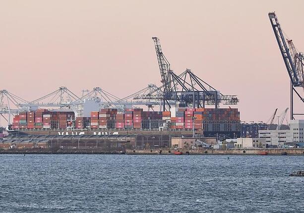 Bild vergr&ouml;&szlig;ern: Buy European: SPD will europäische Wirtschaft besser schützen