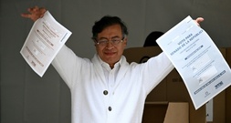 Linksgerichtete Koalition geht gestärkt aus Parlamentswahl in Kolumbien hervor