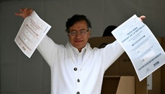 Linksgerichtete Koalition geht gestärkt aus Parlamentswahl in Kolumbien hervor