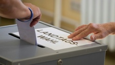 Fernsehduell von Schweitzer und Schnieder vor Landtagswahl in Rheinland-Pfalz