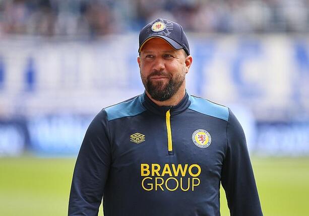 Bild vergr&ouml;&szlig;ern: Eintracht Braunschweig entlässt Cheftrainer Backhaus