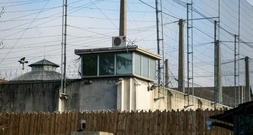 Häftling von falschen Polizisten aus Gefängnis bei Paris befreit