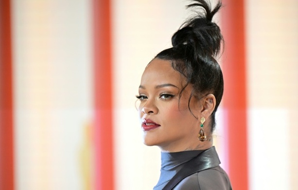 Bild vergr&ouml;&szlig;ern: Frau nach Schüssen auf Haus von Popstar Rihanna des versuchten Mordes beschuldigt