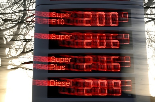 Bild vergr&ouml;&szlig;ern: Deutschland gibt Ölreserven frei - Reiche spricht von gewaltigem Schritt