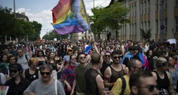 Anspruch auf geänderten Ausweis: EuGH stärkt Rechte von Menschen mit Transidentität