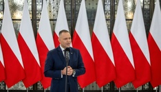 Polens Präsident legt Veto gegen Aufrüstung mit EU-Darlehen über Safe-Programm ein