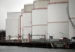 Breite Kritik an US-Freigabe von russischem Öl