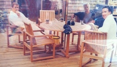 Foto zeigt damaligen Prinzen Andrew und Mandelson im Bademantel mit Epstein