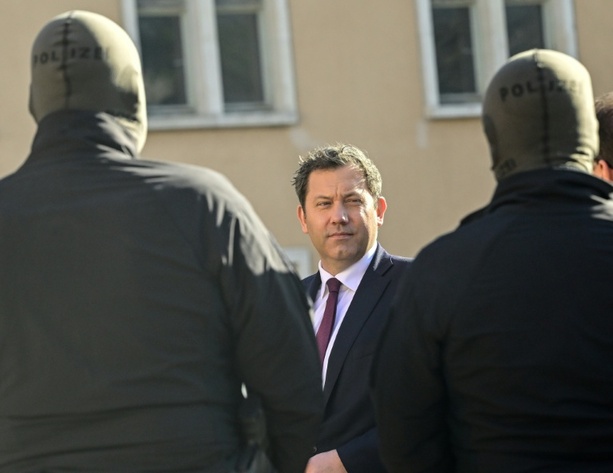 Bild vergr&ouml;&szlig;ern: Klingbeil offen für Änderungen an neuem Altersvorsorgegesetz