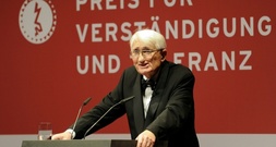 Steinmeier und Merz würdigen verstorbenen Philosophen Habermas