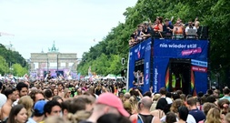 Queer-Beauftragte will Kanzler Merz zu Christopher Street Day einladen