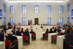 SPD und CDU in Brandenburg unterzeichnen Koalitionsvertrag