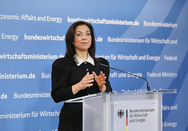 Bild vergr&ouml;&szlig;ern: Reiche will Spritpreis-Maßnahmenpaket bis Anfang April abschließen