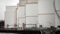 Umfrage: Mehrheit will Öl-Embargo gegen Russland beibehalten