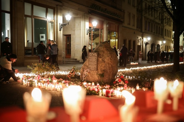 Bild vergr&ouml;&szlig;ern: Nach Anschlag auf Magdeburger Weihnachtsmarkt: 467 Anträge auf Entschädigung