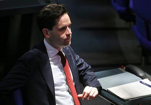 Bild vergr&ouml;&szlig;ern: Winkel fordert stärkere Kontrolle des Finanzministers