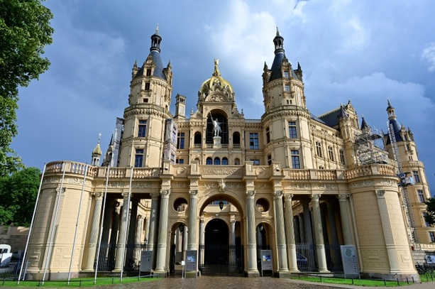 Bild vergr&ouml;&szlig;ern: SPD holt in politischer Stimmung in Mecklenburg-Vorpommern leicht zu AfD auf