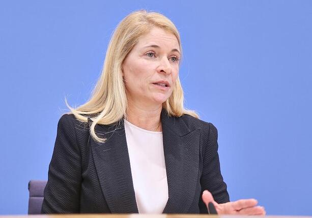 Bild vergr&ouml;&szlig;ern: DB-Chefin gesteht Fehler bei Generalsanierung des Schienennetzes