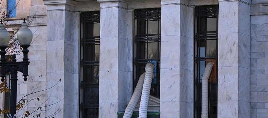 US-Notenbank lässt Leitzins unverändert - und wird vorsichtiger