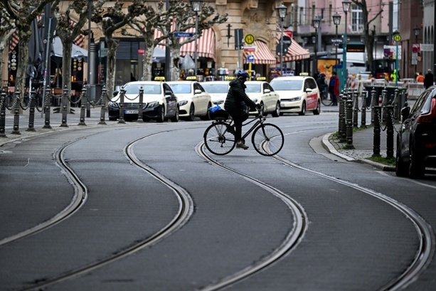 Bild vergr&ouml;&szlig;ern: Streiks im Nahverkehr in mehreren Bundesländern begonnen