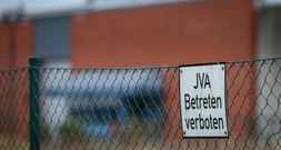 Gericht: Kündigung von Justizbeamtin wegen Beziehung mit Häftling in Hessen rechtens