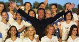 Epstein-Affäre: Ex-Models fordern Ermittlungen gegen Ex-Chef von Modelagentur