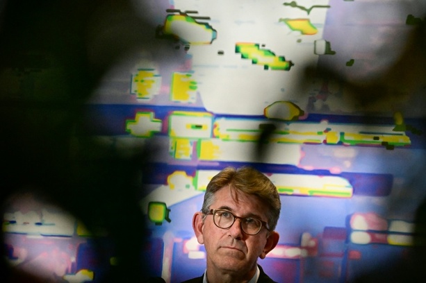 Bild vergr&ouml;&szlig;ern: Bundestag befasst sich mit Buchpreisaffäre von Weimer