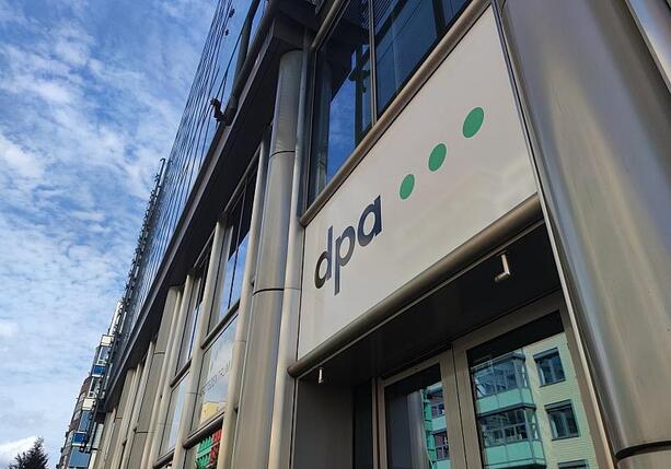 Bild vergr&ouml;&szlig;ern: Verdi bestreikt dpa