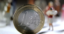 Keine Bewegung: Knapp die Hälfte der Beschäftigten arbeitet nach Tarifvertrag