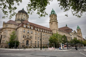 Haftstrafe für Berliner Kunsthändler wegen Versteigerung gefälschter Bilder