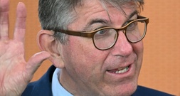 Schlagabtausch zur Kulturfreiheit: Linke und Grüne gehen mit Weimer ins Gericht