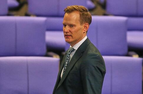 Streeck verteidigt Verbot von Inhaltsstoffen bei E-Zigaretten