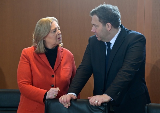 Bild vergr&ouml;&szlig;ern: Rehlinger will nicht SPD-Chefin werden - Miersch verteidigt Klingbeil und Bas